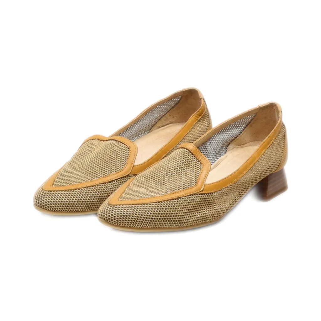 Hispanitas Joy Is A Choice Mid-Heel Shoes Fabric Brown Colour For Women